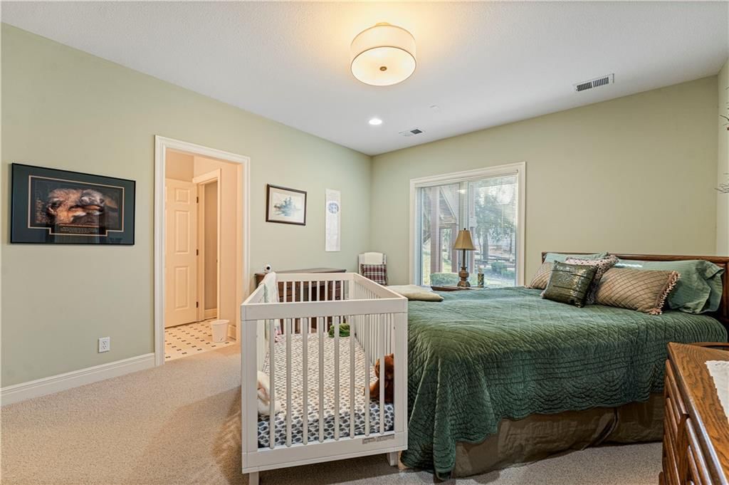 6402 Warwick Street — photo 41
