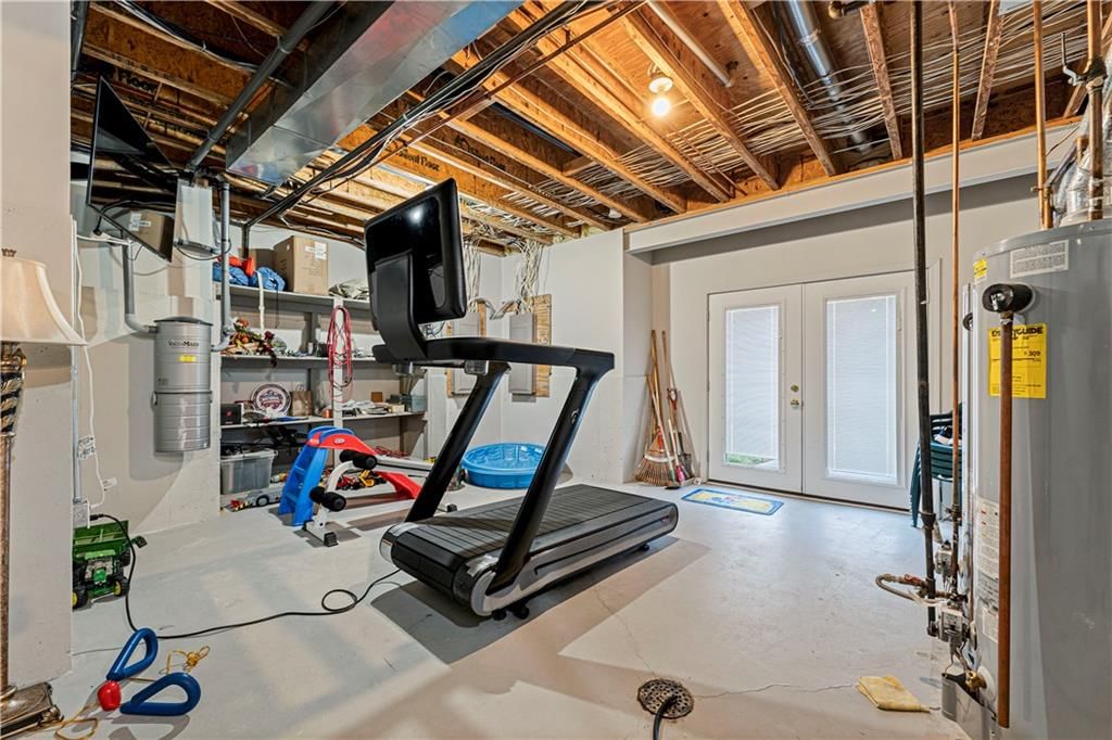 6402 Warwick Street — photo 45