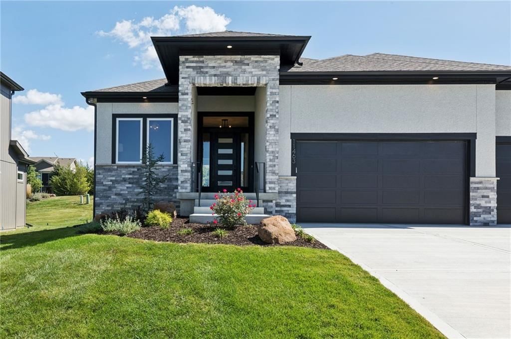 11463 S Aurora Street — photo 2