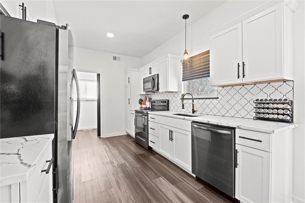 914 N 92nd Street — photo 9