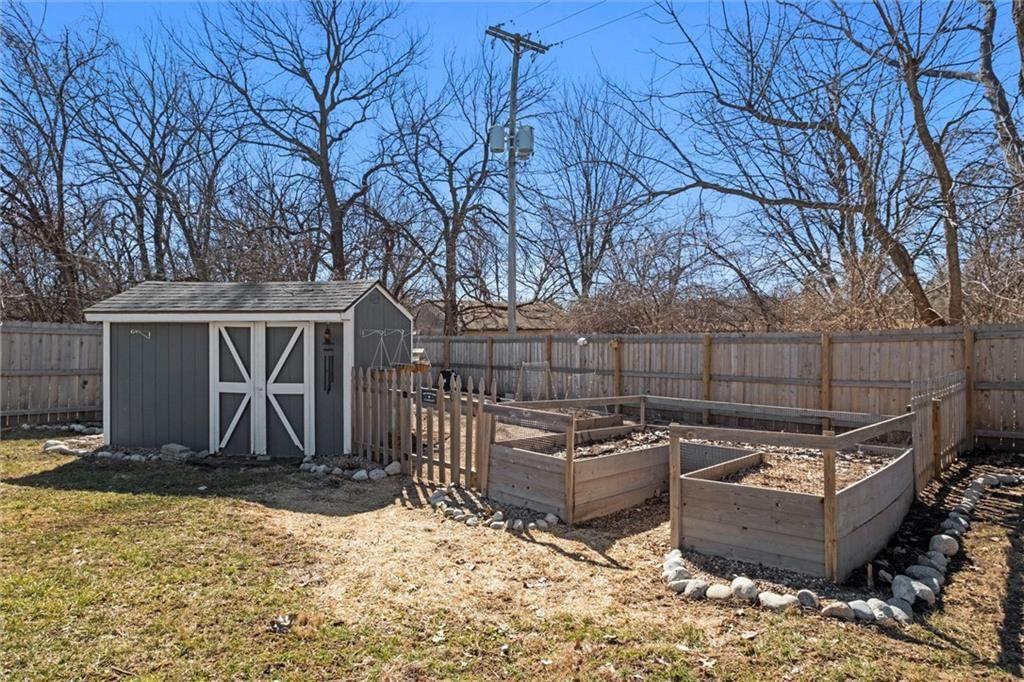 914 N 92nd Street — photo 36