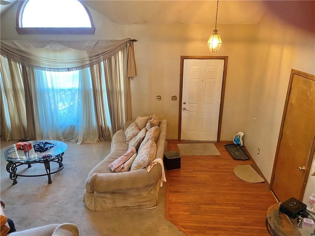 7002 N Holly Court — photo 5