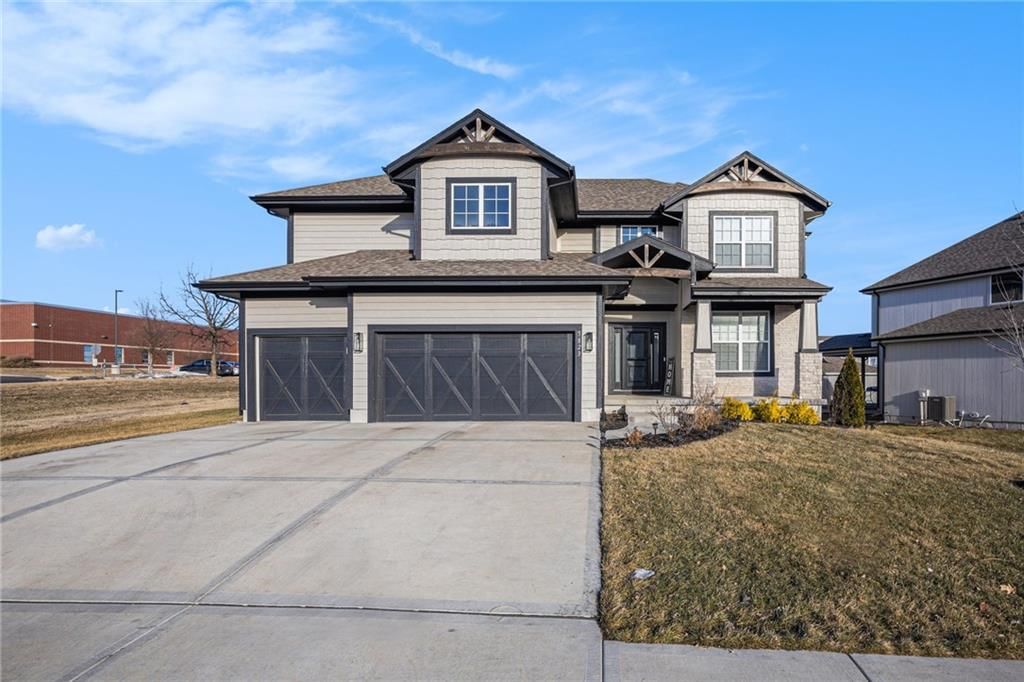 5823 Belmont Drive — photo 1
