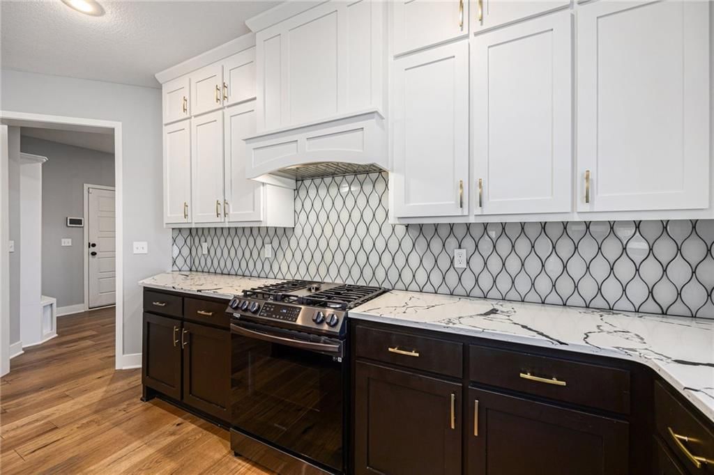5823 Belmont Drive — photo 8