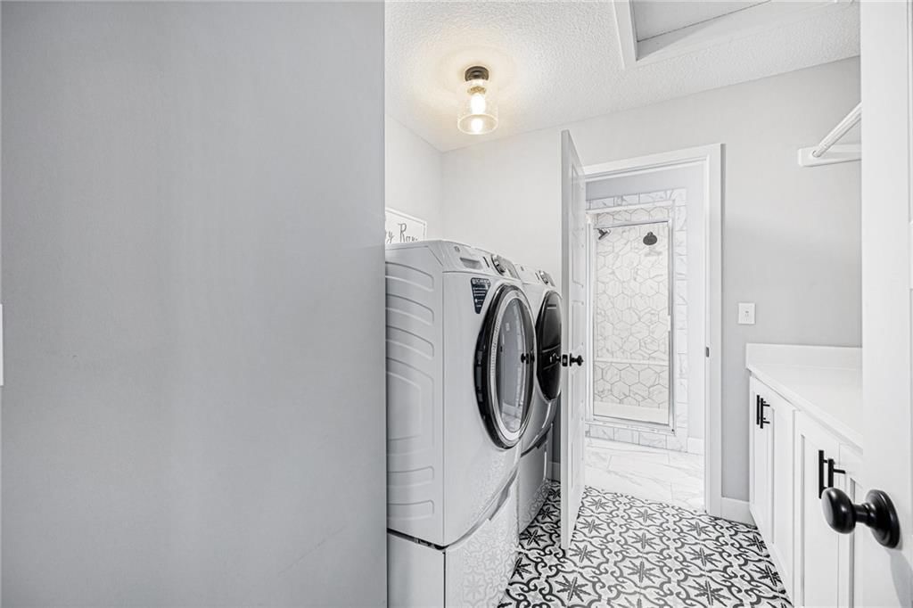 5823 Belmont Drive — photo 22