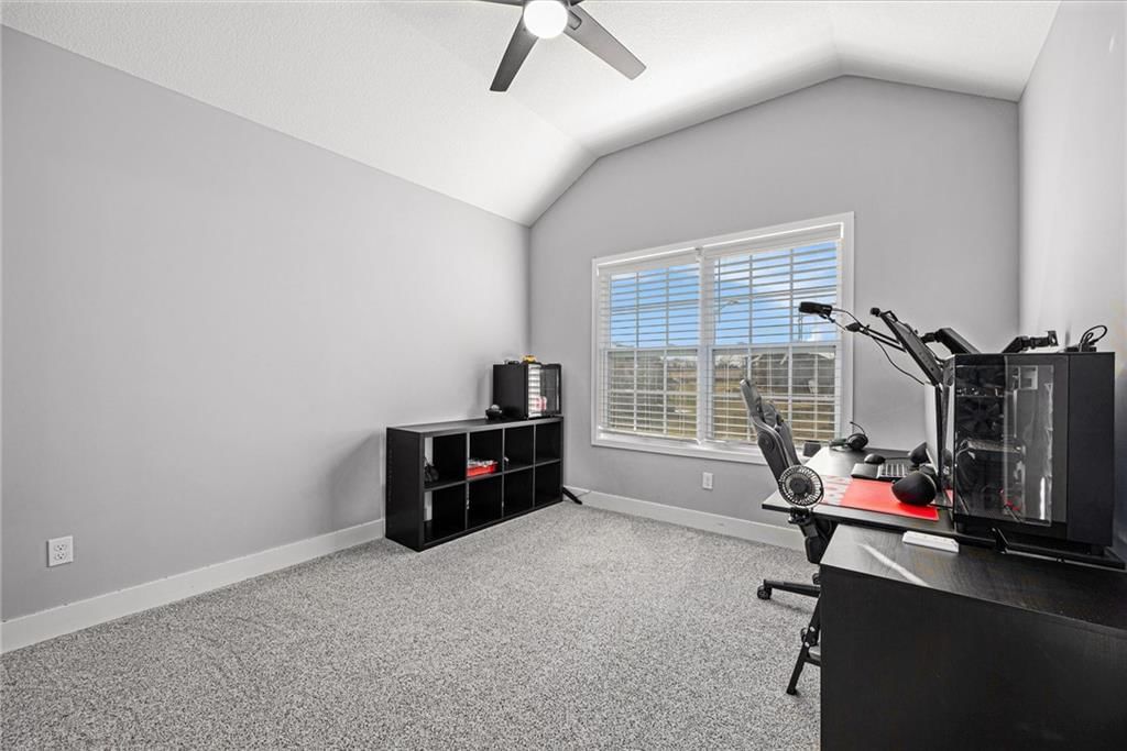 5823 Belmont Drive — photo 24
