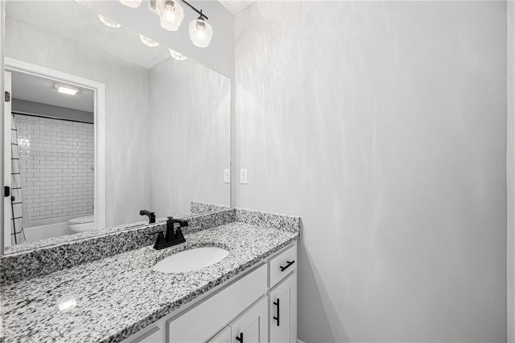 5823 Belmont Drive — photo 25
