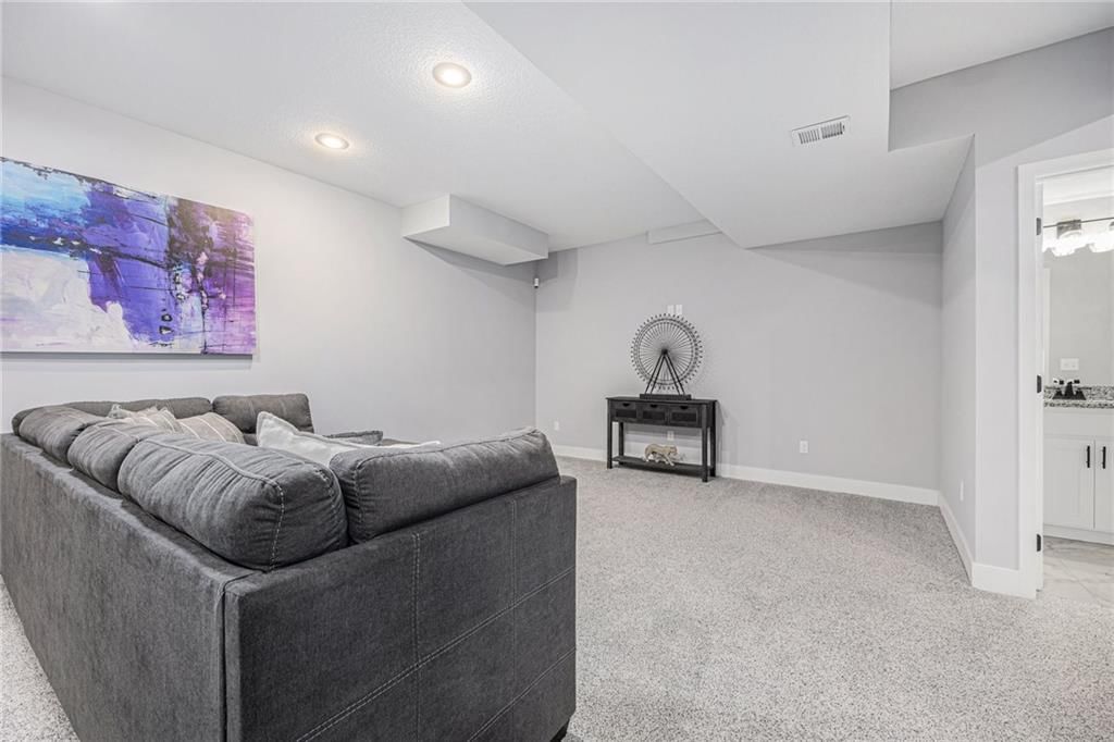 5823 Belmont Drive — photo 30