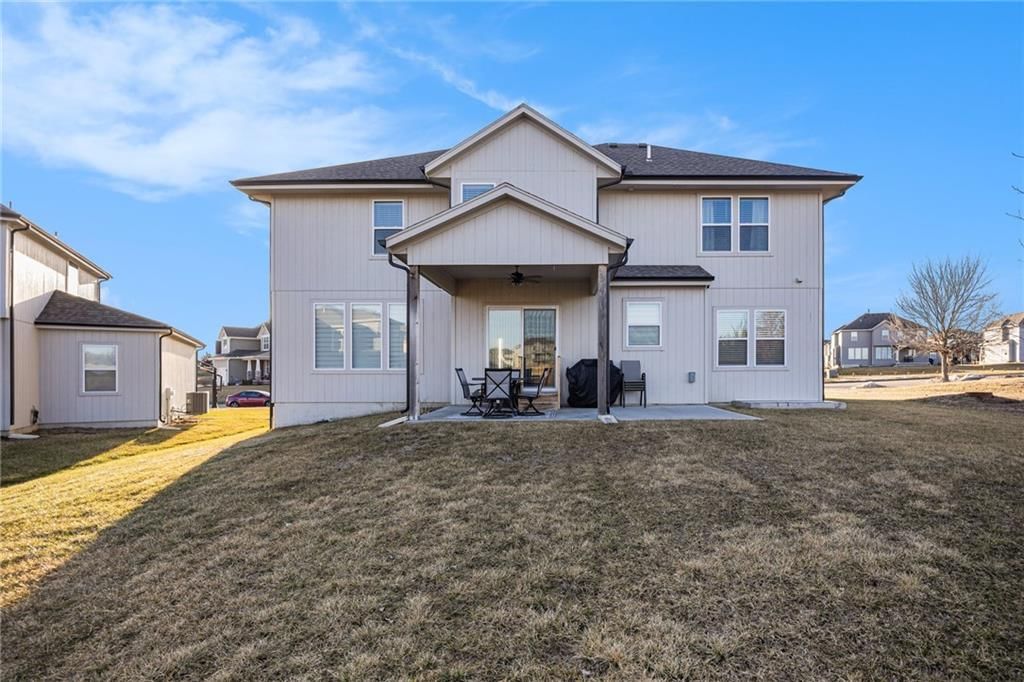 5823 Belmont Drive — photo 34