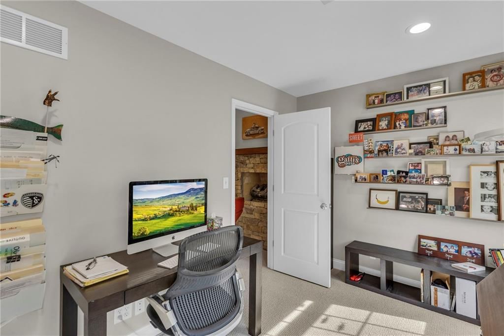 5419 W 100th Street — photo 32
