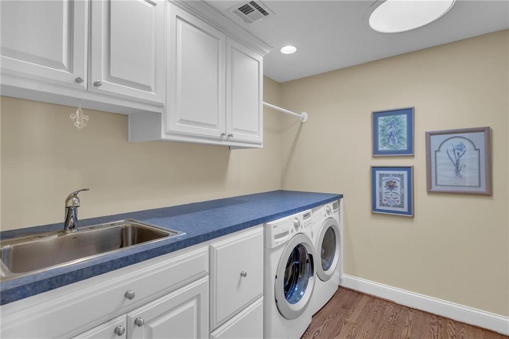 5419 W 100th Street — photo 44