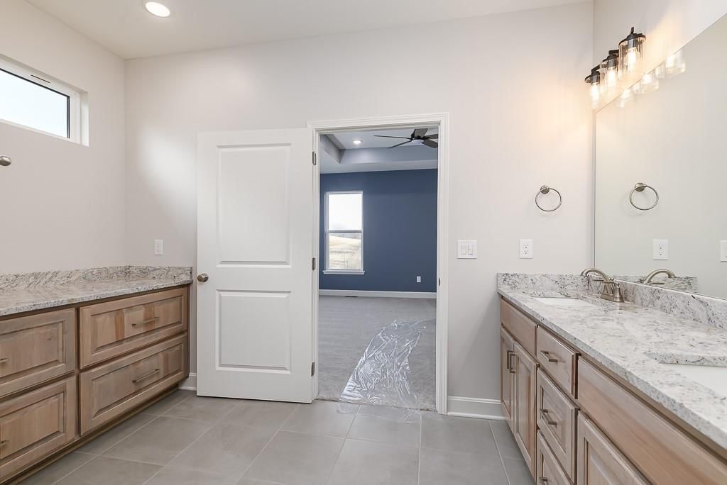 12921 Sloan Avenue — photo 17