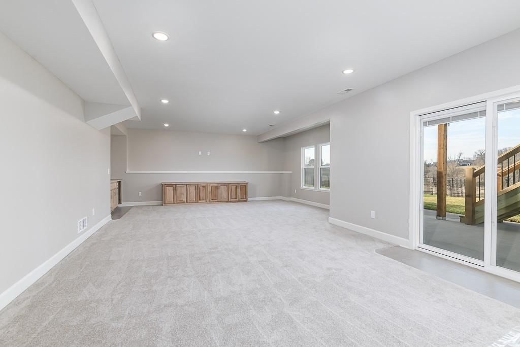12921 Sloan Avenue — photo 23
