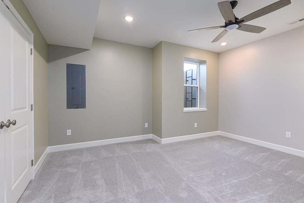 12921 Sloan Avenue — photo 26