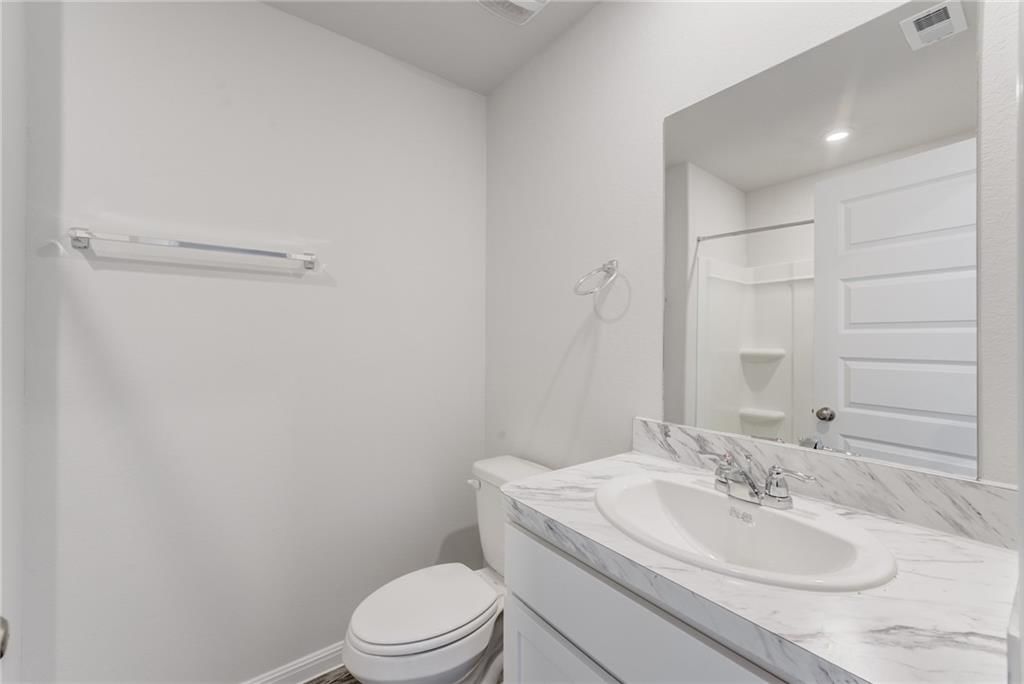 Photo 15 of 22 - 1703 E 41st Street