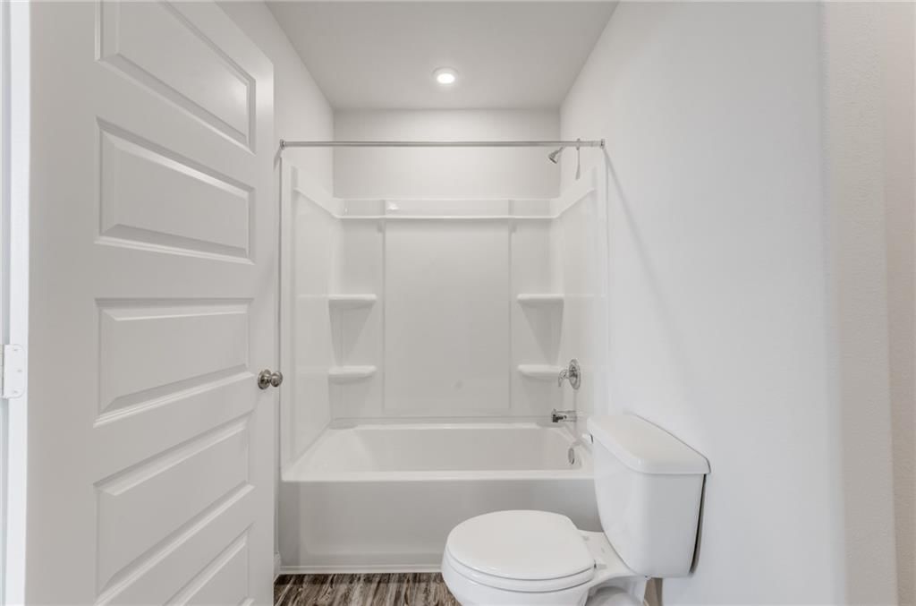 Photo 21 of 22 - 1703 E 41st Street