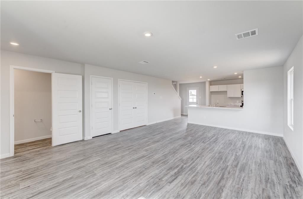 Photo 2 of 22 - 4024 Highland Avenue