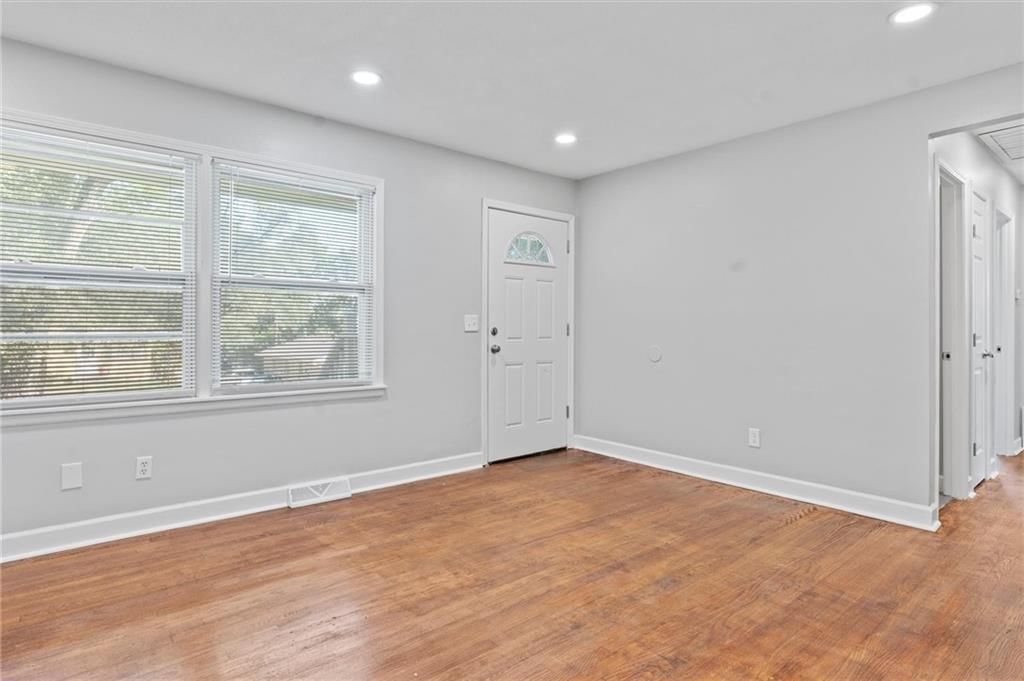 7715 E 47th Terrace — photo 4