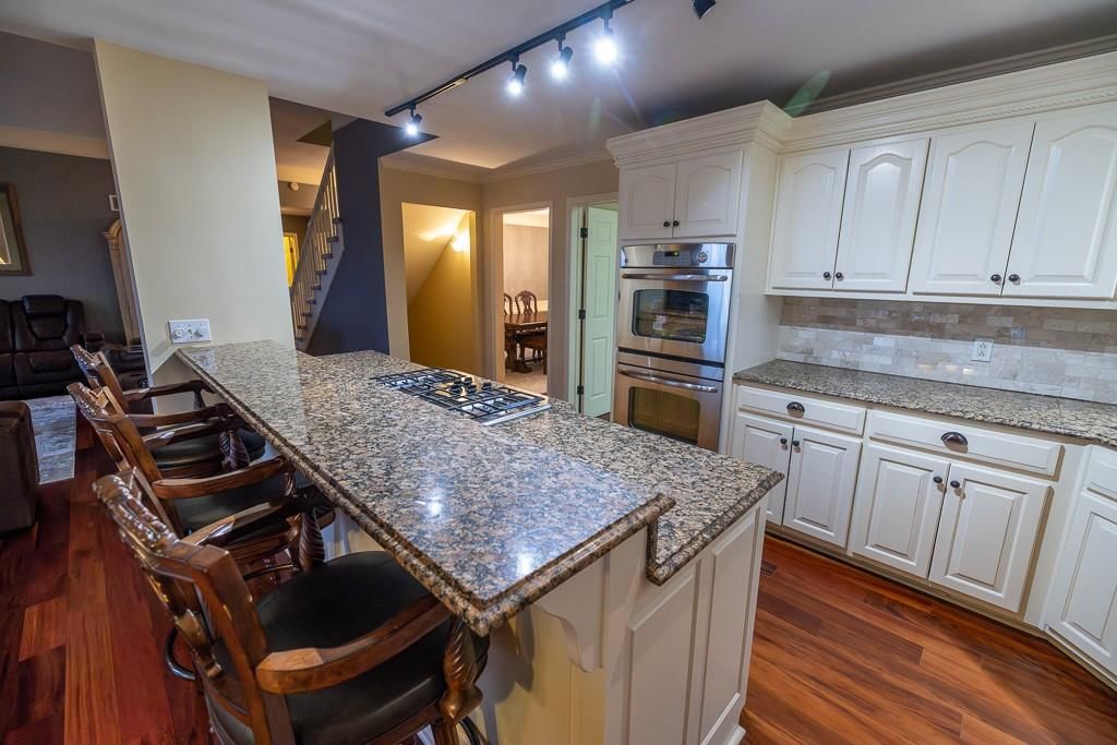 102 Walnut Street — photo 24