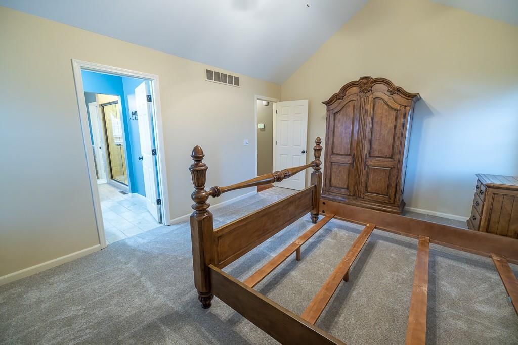 102 Walnut Street — photo 37