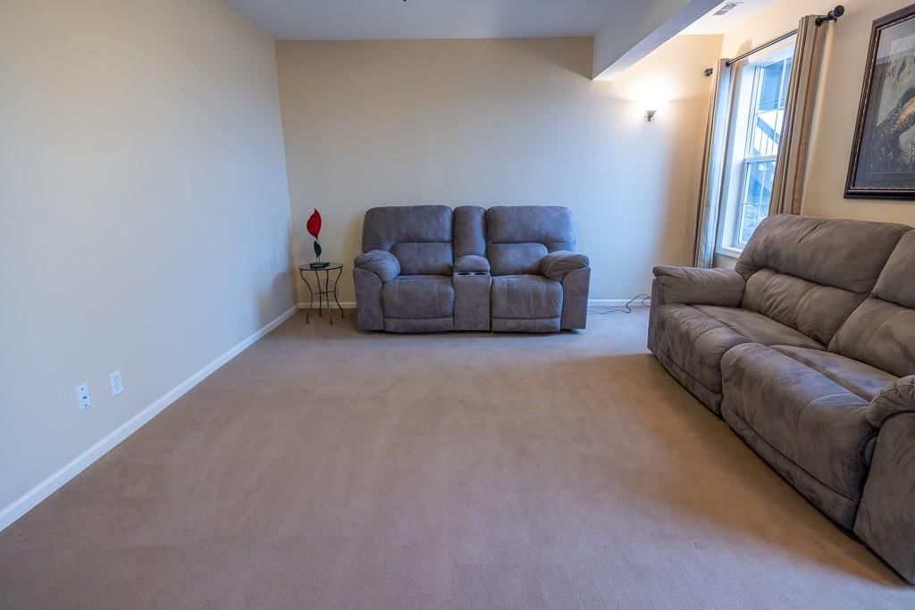 102 Walnut Street — photo 57