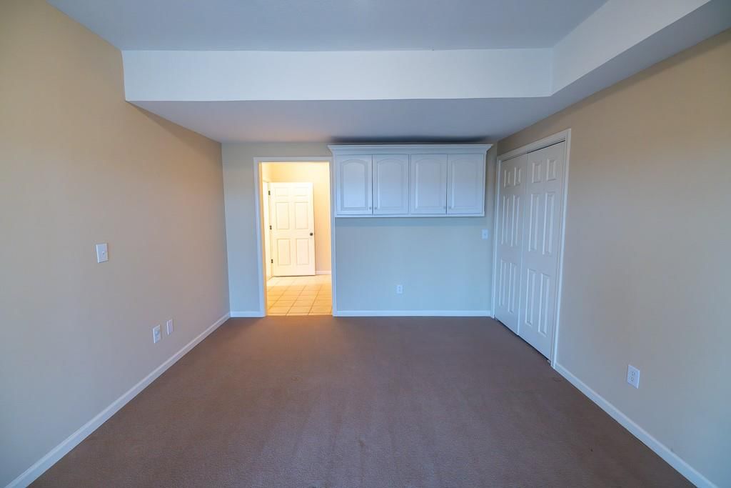 102 Walnut Street — photo 61