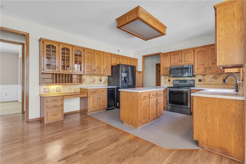 16512 W 132nd Street — photo 26