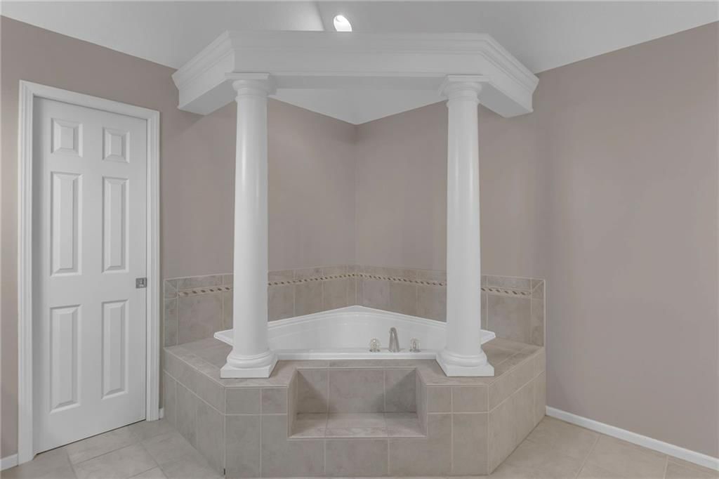 3825 NE 95TH Street — photo 26
