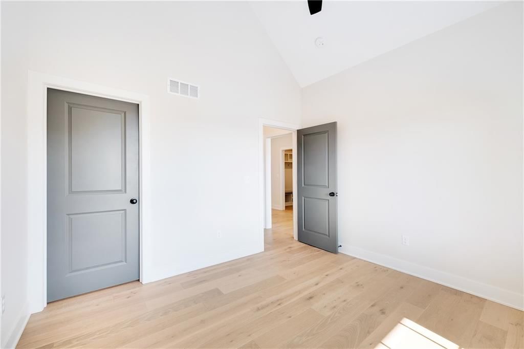 2040 SW Wheatfield Court — photo 6