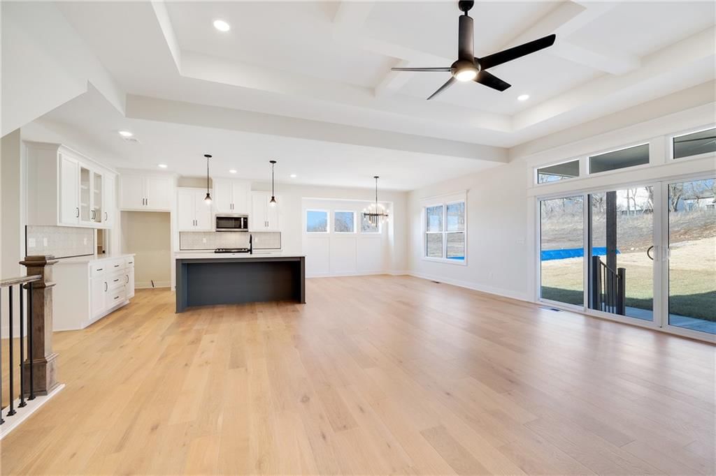 2040 SW Wheatfield Court — photo 9