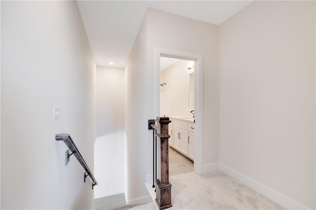 2040 SW Wheatfield Court — photo 23