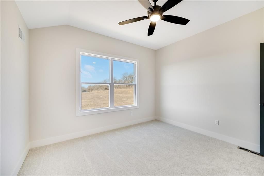 2040 SW Wheatfield Court — photo 25
