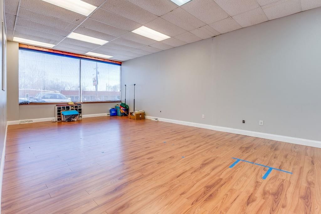 528 N Scott Avenue — photo 7