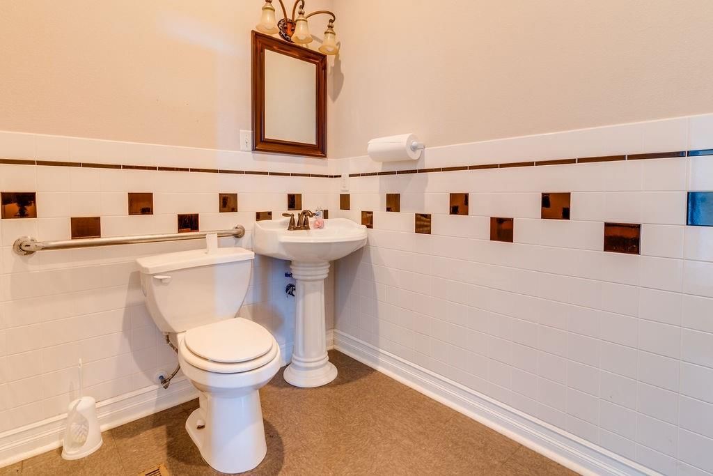 528 N Scott Avenue — photo 14
