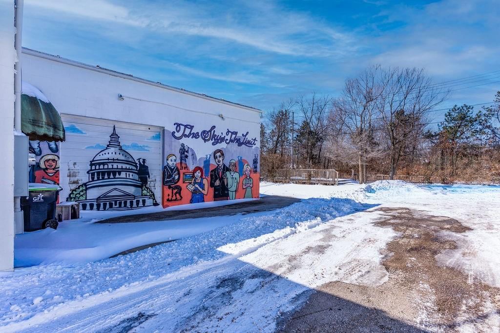 528 N Scott Avenue — photo 31