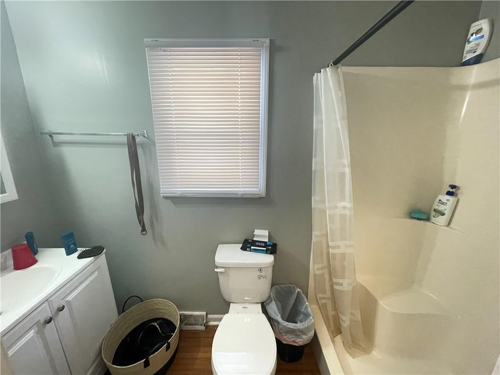 403 Elizabeth Street — photo 15