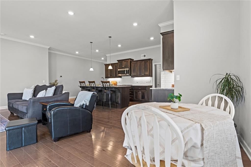 8715 N Allenton Avenue — photo 11
