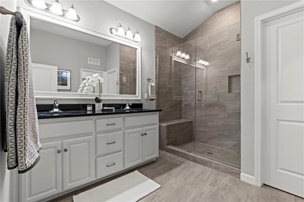 8715 N Allenton Avenue — photo 18