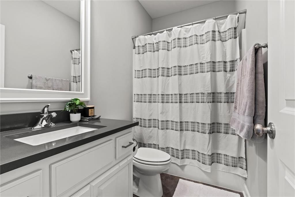 8715 N Allenton Avenue — photo 22
