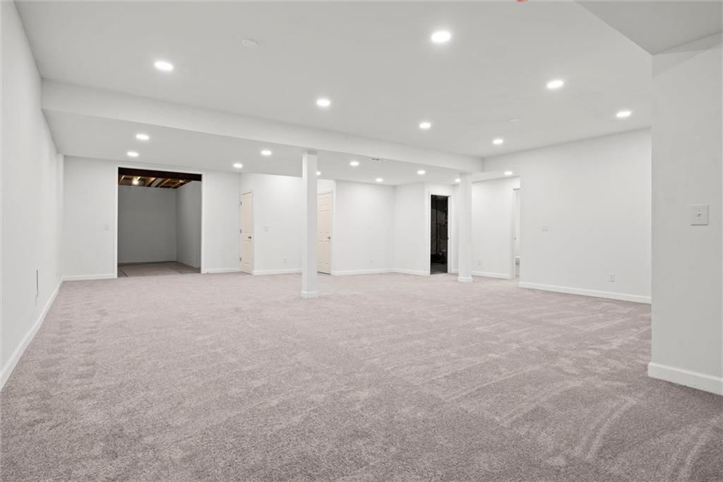 8715 N Allenton Avenue — photo 27