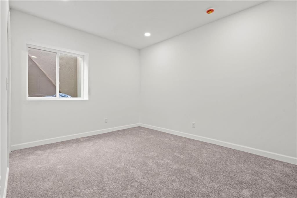 8715 N Allenton Avenue — photo 28