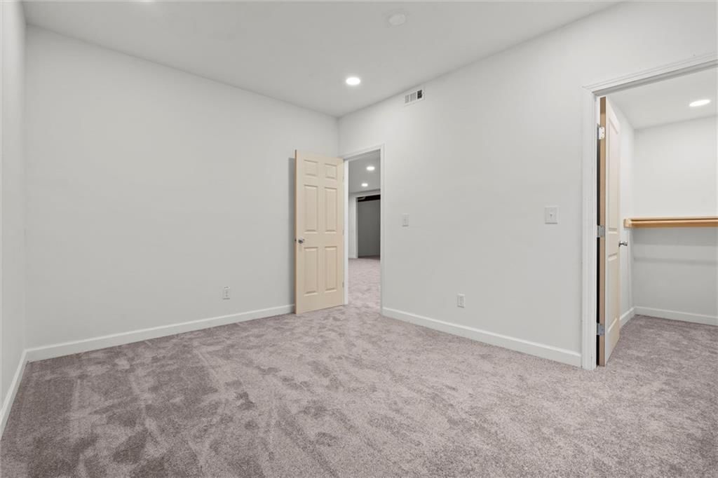 8715 N Allenton Avenue — photo 29