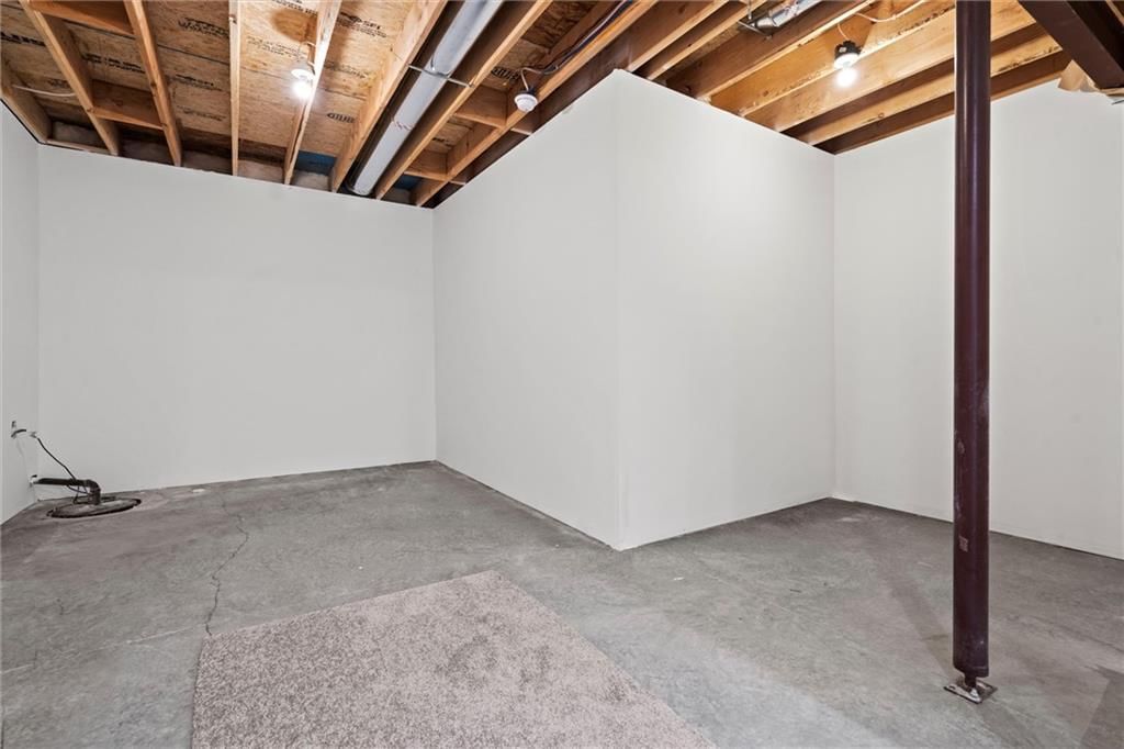8715 N Allenton Avenue — photo 33