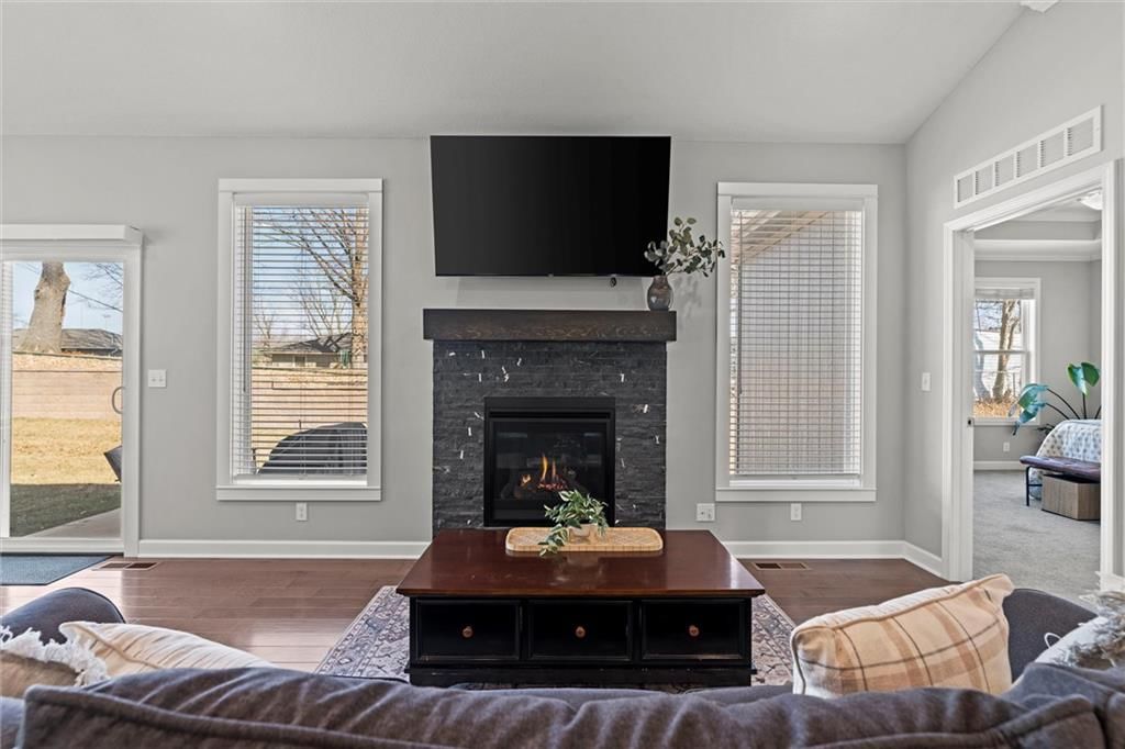 8715 N Allenton Avenue — photo 49