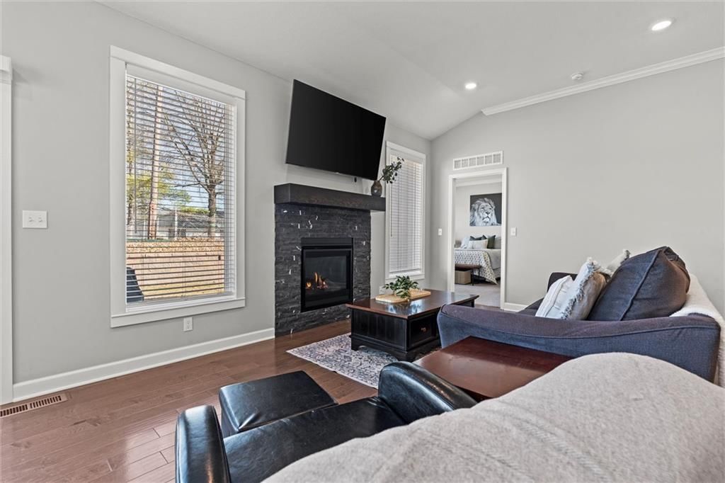8715 N Allenton Avenue — photo 50