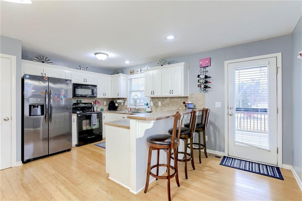 13701 BERGER Avenue — photo 8