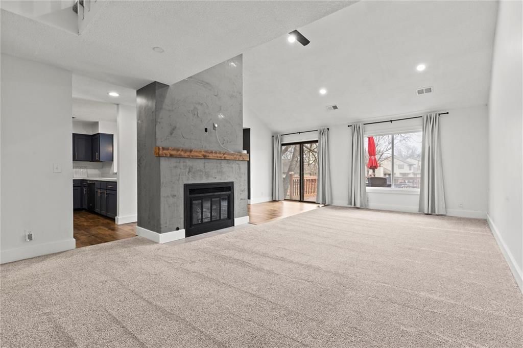 12327 Charlotte Street — photo 6