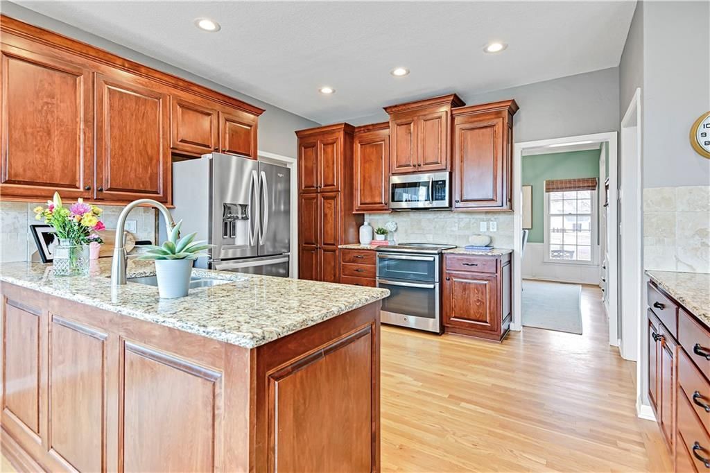 15335 Monrovia Street — photo 22