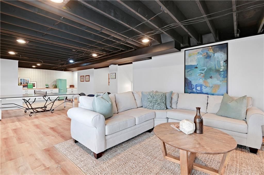 15335 Monrovia Street — photo 41