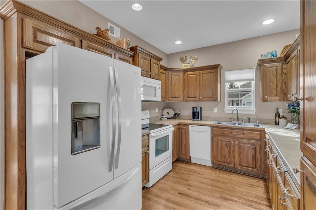 1630 Fall Creek Drive — photo 12